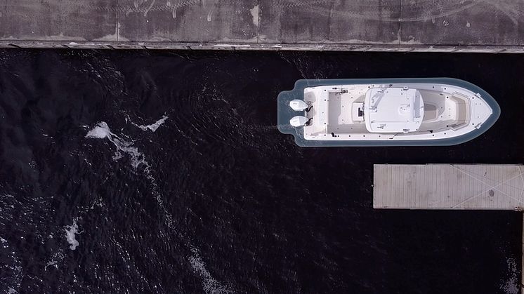 Hi-res image - FLIR - Boston Whaler and Mercury Marine are the first to demonstrate the Raymarine DockSense™ assisted docking system on an outboard-powered Boston Whaler vessel at Mercury’s Lake X testing facility. 