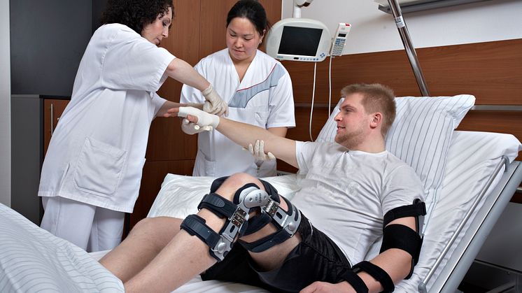 Von der Bürgerversicherung wären einer aktuellen Studie zufolge rund 300.000 Jobs beispielsweise in der ambulanten und stationären Versorgung gefährdet.     Foto: SIGNAL IDUNA