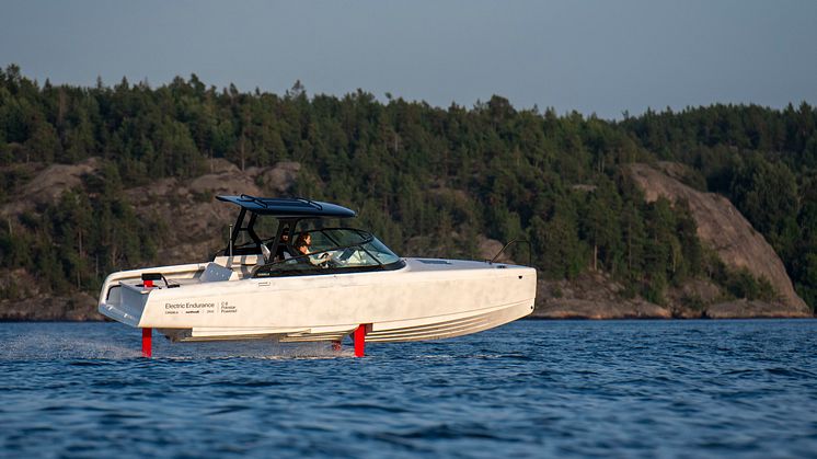 Candela 420 nautical mile world record