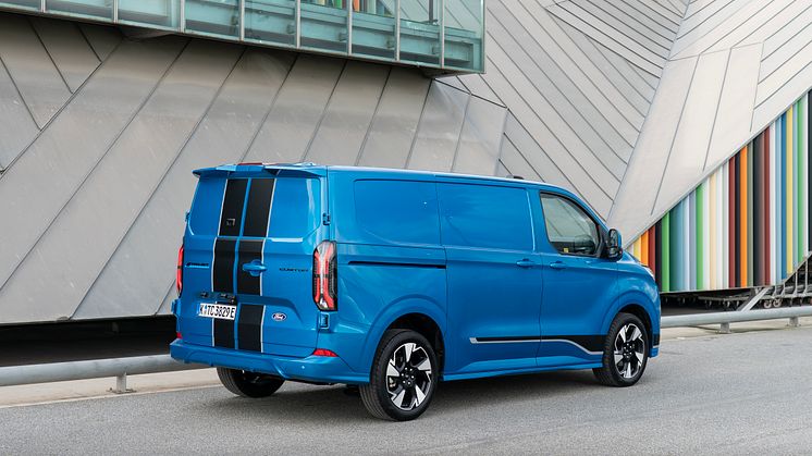 2025 Ford E-Transit Custom Sport (19).jpg