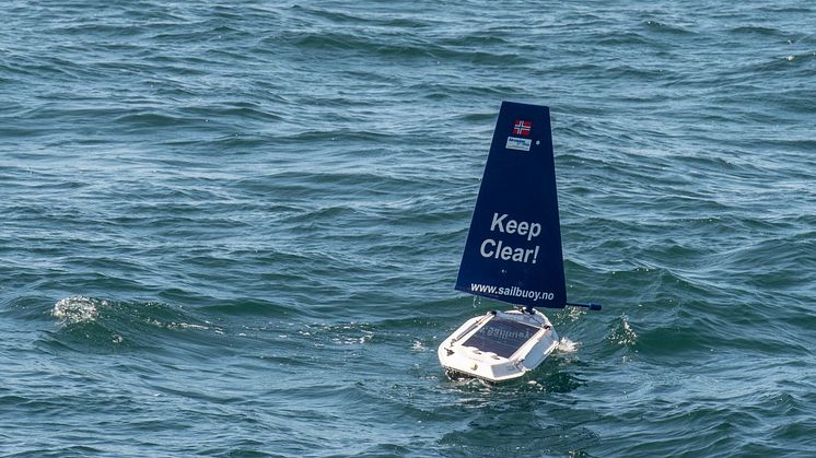 The autonomous sailbuoy powered by the wind and sun collecting data at Hywind Scotland.