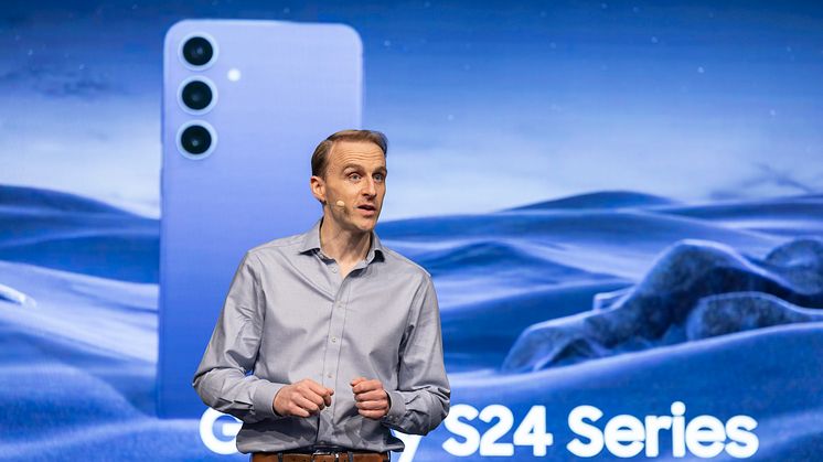 Mark Nicholson, Samsung MX, at World of Samsung