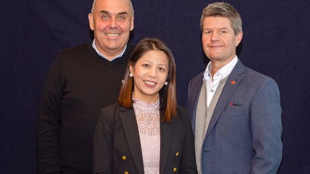 Lyna Tran, Jarle Amble og Olav Råken fra VVS Norge, Badmiljø og Comfort. 