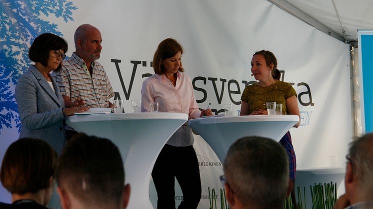 Från Vänster: Lena Holm, Peter Johnsson, Christina Kiernan och Rebecka Prentell.