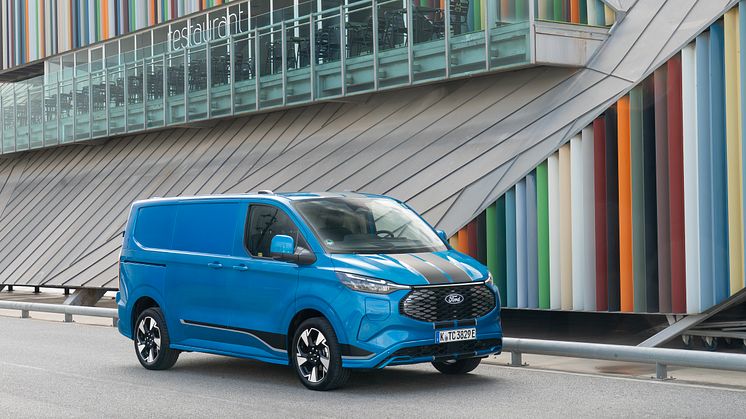 2025 Ford E-Transit Custom Sport (18).jpg