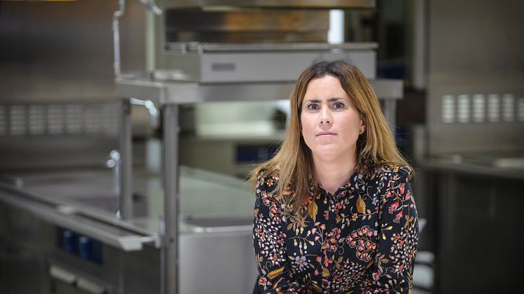 Maria Waling, prefekt för nyinrättade Institutionen för kost- och måltidsvetenskap vid Umeå universitet. Som forskare är hon inriktad på olika aspekter av barns och ungdomars matvanor. Foto: Mattias Pettersson