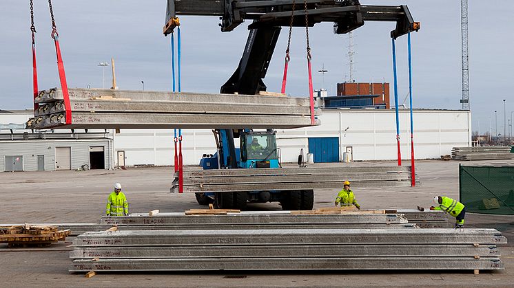 CMP hub for heavy handling