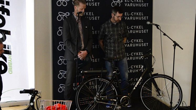 Patrik Jönsson från Trek visar Trek TM700+ Lowstep 