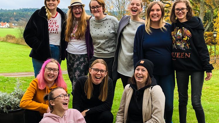 Den 24 maj öppnar Unga-Vuxnamottagningen, ett gemensamt pilotprojekt av Jontefonden och Sahlgrenska Universitetssjukhus. 