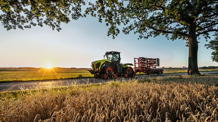 CLAAS XERION 