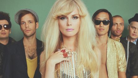 Se The Asteroids Galaxy Tour i Aftenshowet