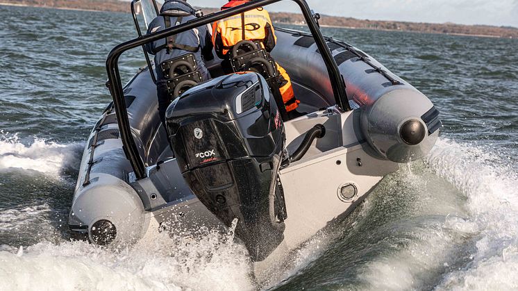 High res image - Cox Powertrain - CXO300 on transom