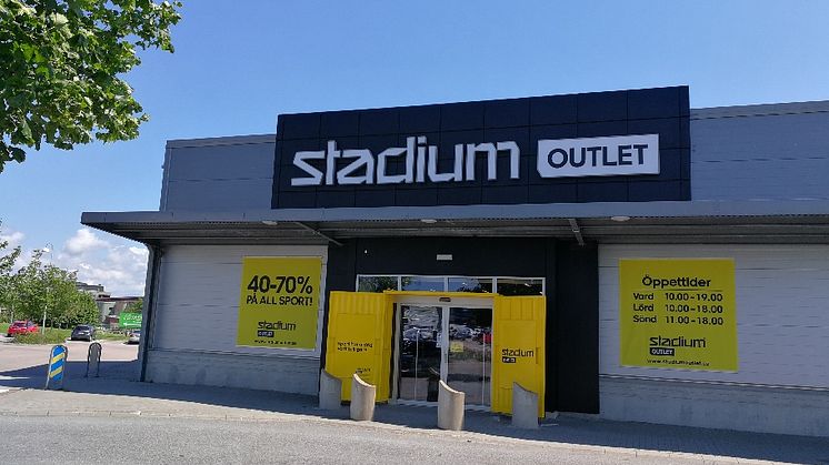 Stadium Outlet 54 