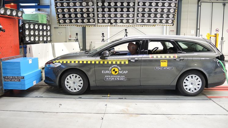 Ny Ford Mondeo fik 5 stjerner i Euro NCAPs test