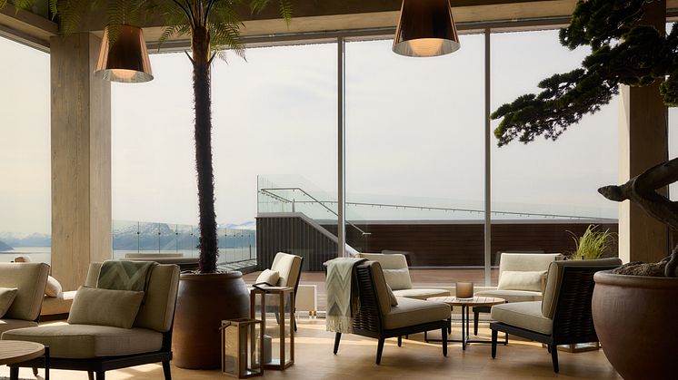 TAKTERRASSE: På øverste etasje i Wood Hotel er det velværeavdeling med sauna og utendørsbasseng. 