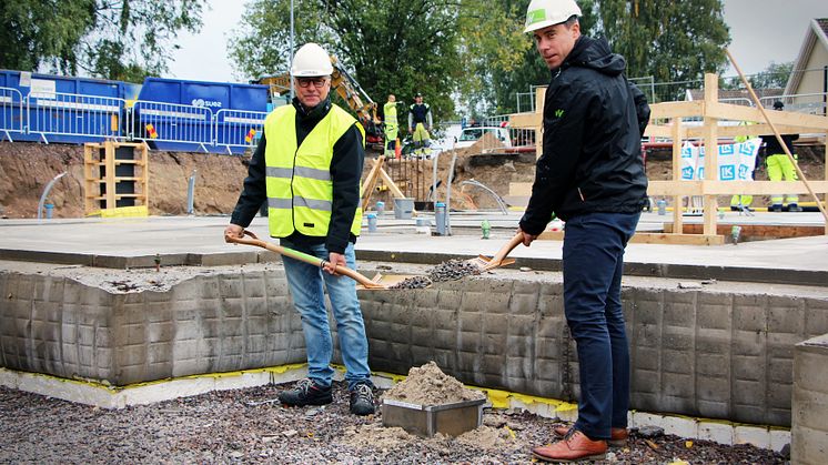 På bilden: Jarle Sjöberg, VD på Rohm & Co och Rikard Norström, Willhem.