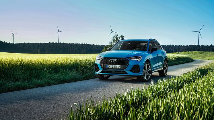 Audi Q3 45 TFSI e (Turboblå)