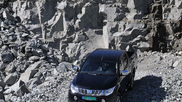 Mitsubishi L200 2016