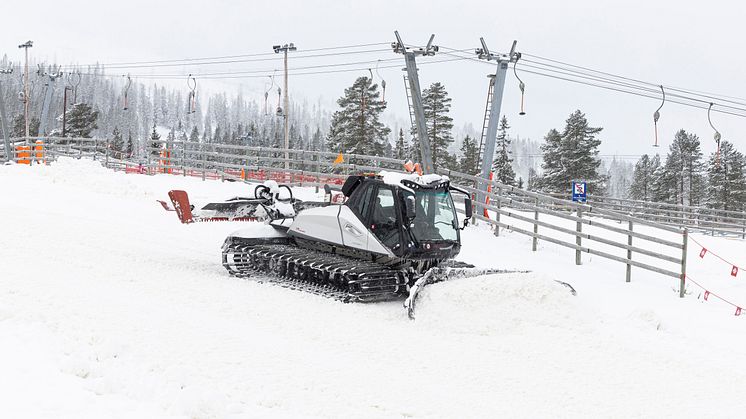 Vintern kom tidigt till Sälen och höstlovet erbjuder snölek och skidåkning. 