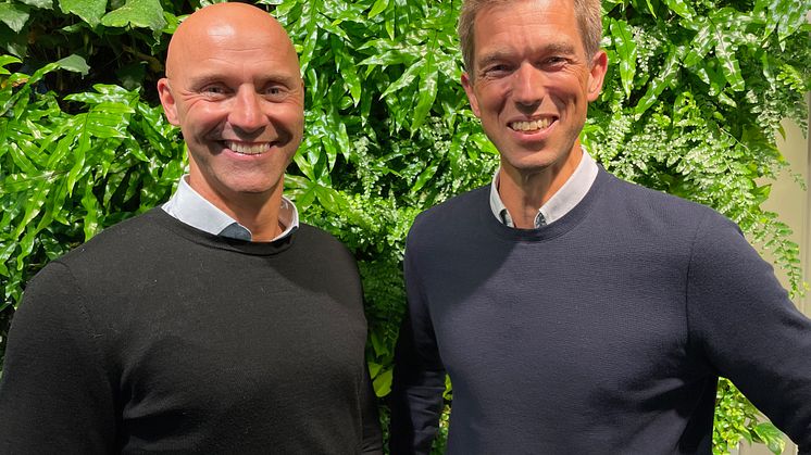 Från vänster: Erik Svensson och Hans Lundin, vd, Structor Mark Stockholm. Foto: Structor