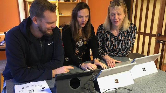 Digital delaktighet på Järntorgsskolan. Projektgruppen består av Olle Lillhager, Sara Kleist och Lisbet Hällmark