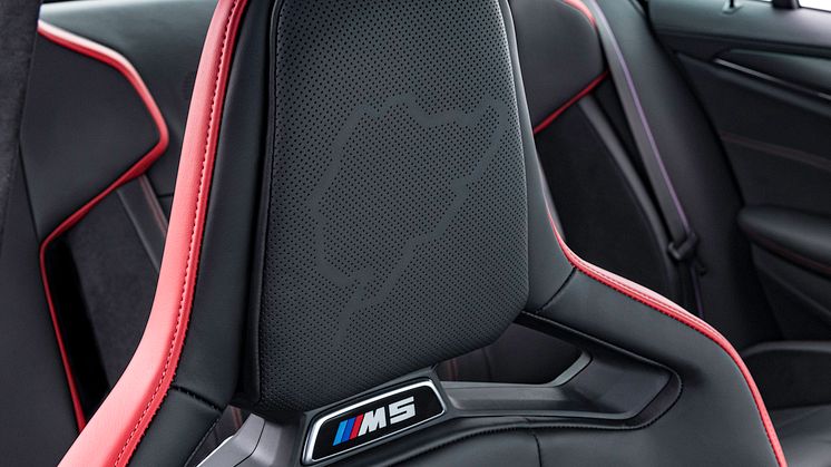 BMW M5 CS
