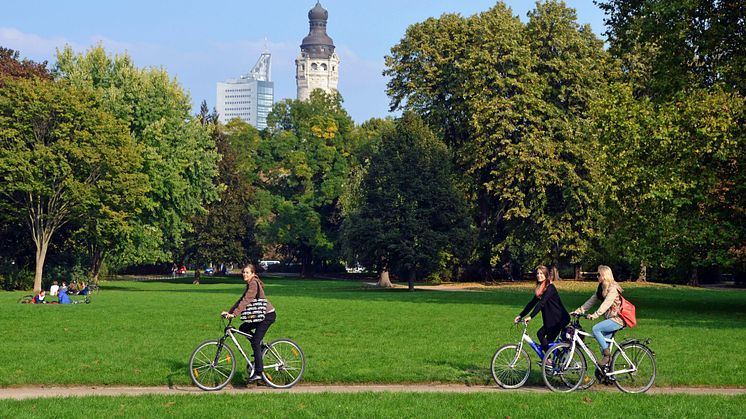 Leipziger Studentinnen im Johannapark - Foto: Andreas Schmidt