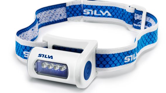 Silvas pannlampor hjälper Vasaloppets skidlöpare i mål på söndag