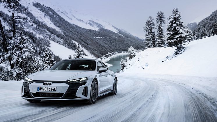 Audi e-tron GT quattro (Suzukagrå)