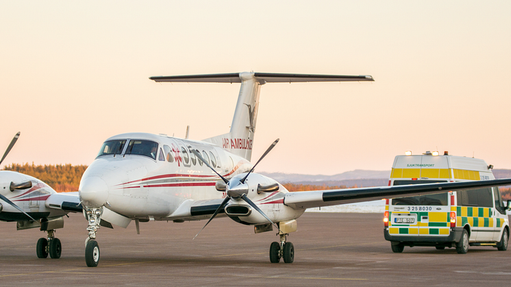 Hummingbird har bas för sina ambulansflyg på Norrköping Airport