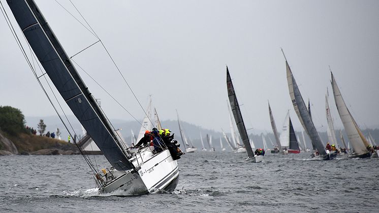 Starten har gått i Tjörn Runt by COWI 2019