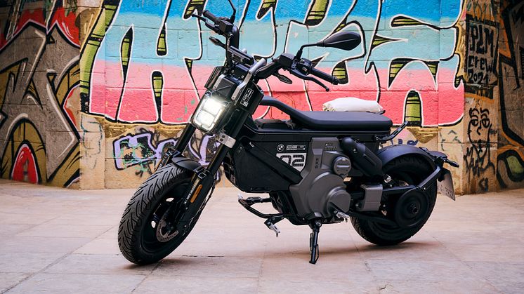 Helt nye BMW CE 02