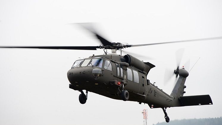Helikopterhjältar får medalj av kungen