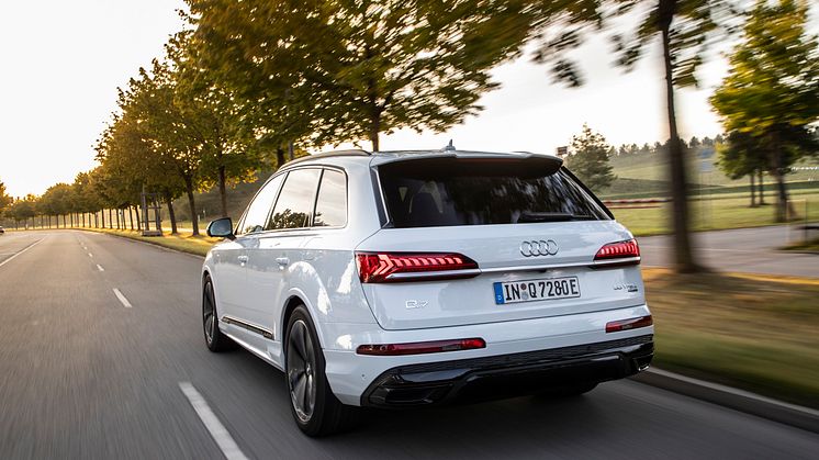Audi Q7 TFSI e quattro (PHEV)