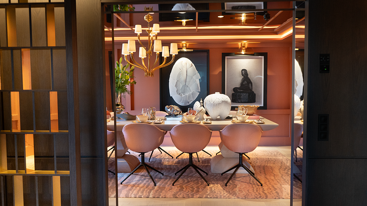 TheRoyalSuite_dining room_1.png