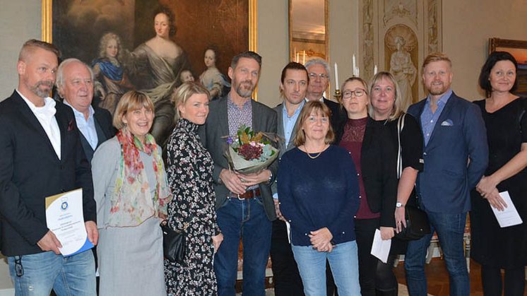 Arbetslaget på Restaurang - och livsmedelsprogrammet, Sturegymnasiet i Halmstad tillsammans med landshövding Lena Sommestad och Evert Grahn från Hallands Matakademi.