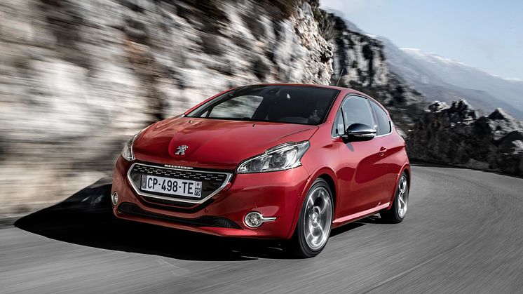 Sverigepremiär för Peugeot 208 GTi - komprimerad körglädje