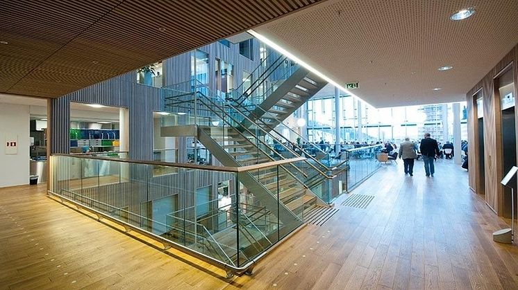 Schweigaards gate 21/23 sto klart i 2013, og var Norges første BREEAM-NOR Excellent kontorbygg. Foto Trond Joelson, Byggeindustrien.