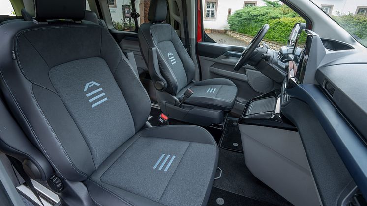 Ford Tourneo Custom Active (13).jpg