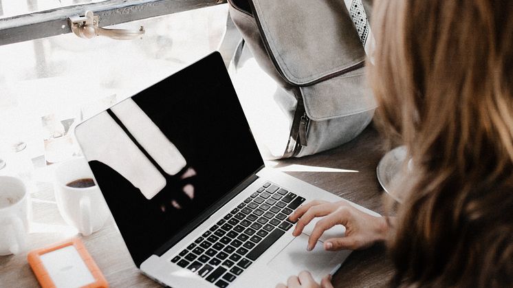 Digitale Talkrunde für Studierende: Worauf kommt es Recruiter:innen in der Bewerbung wirklich an? Darüber berichten Entscheider:innen von Funk, Porsche Digital und der Consorsbank in einer von der Deutschen Bildung organisierten digitalen Talkrunde.