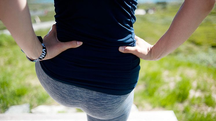 Stel i ländryggen, eller strålar det i nacken? Fyra av fem svenskar lider av rygg- och nackvärk enligt Yogobes nya undersökning som Sifo genomfört.