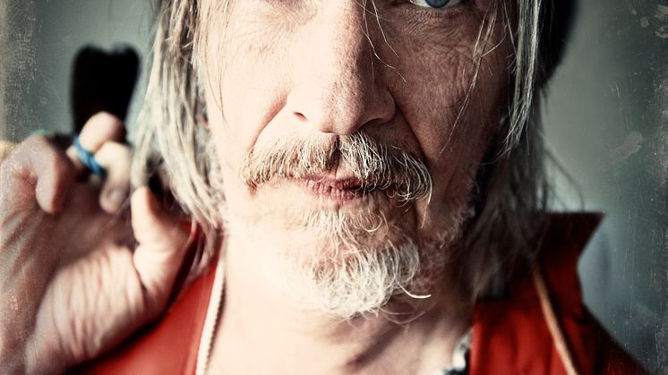 Stefan Sundström släpper ny singel till sommarens turné