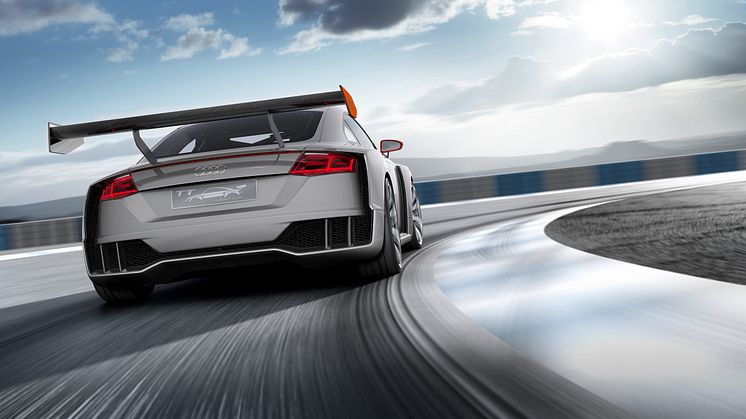 Audi TT clubsport turbo silver grey rear dynamic