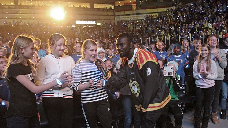 Brynäs IF visar på mängder av socioekonomiska effekter med En bra start i aktuell rapport.