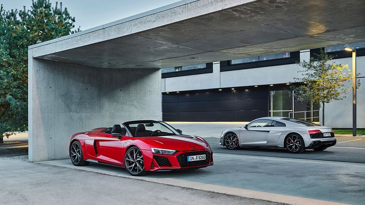 Audi R8 V10 RWD Spyder og Coupé