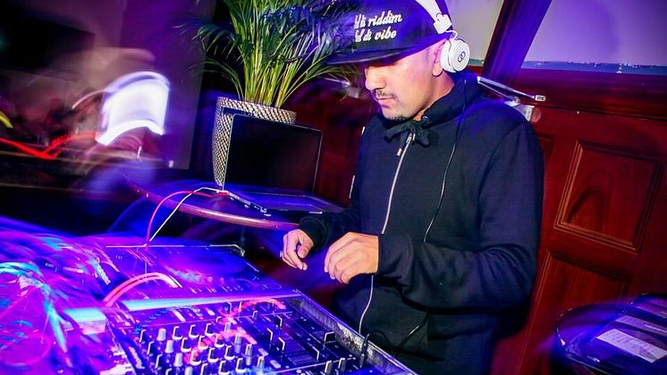 Dj Damon