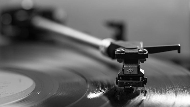 record-player-1851576_1920