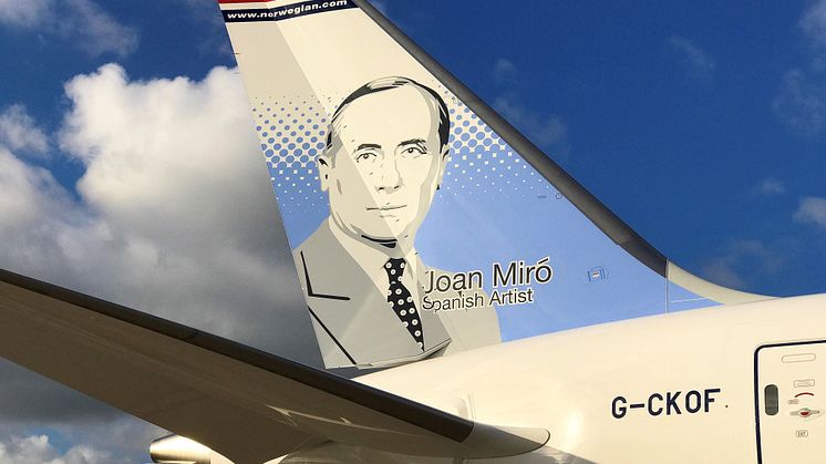 G-CKOF Joan Miró - cola del Dreamliner