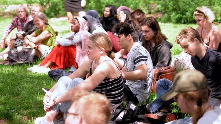 Sommarliv är ett program för unga entreprenörer som är nyfikna på att driva eget företag under sommarlovet.