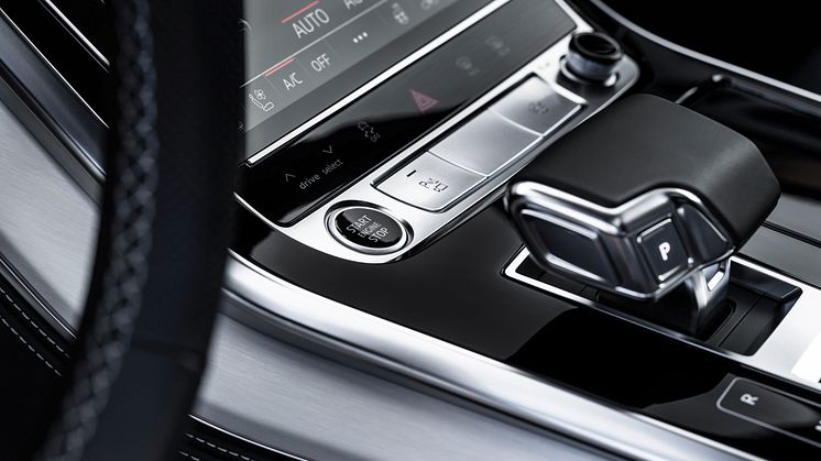 Audi Q8 60 TFSI e quattro (Gletsjerhvid)
